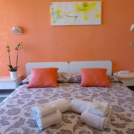Otel Rosalba 2*